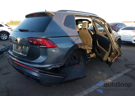 2023 Volkswagen Tiguan 2.0T Se R-Line Black z USA, uszkodzony, nr VIN 3VVCB7AX9PM134364